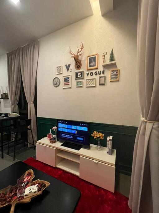 The @ Empire Damansara Apartment *