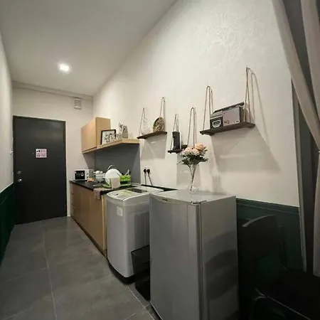 The Lodge @ Empire Damansara Petaling Jaya Exterior photo